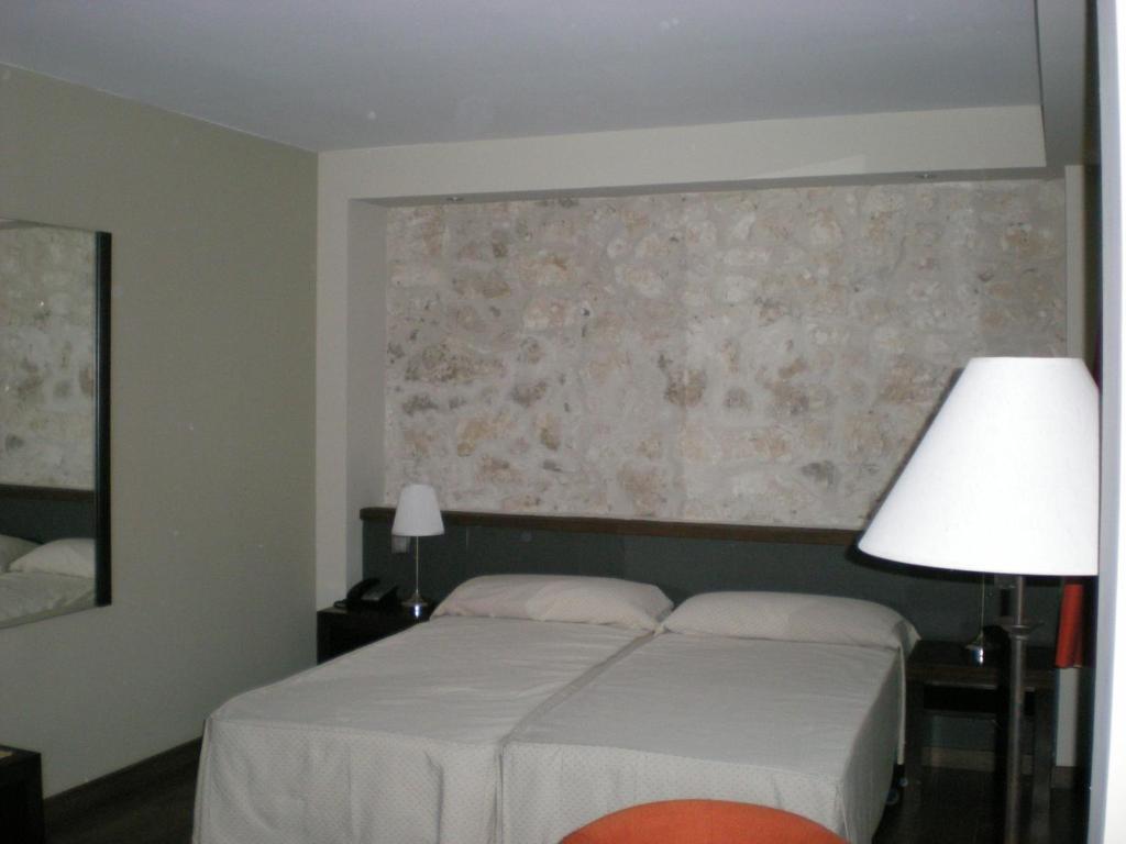 Posada La Casona De Valbuena Valbuena De Duero Ruang foto