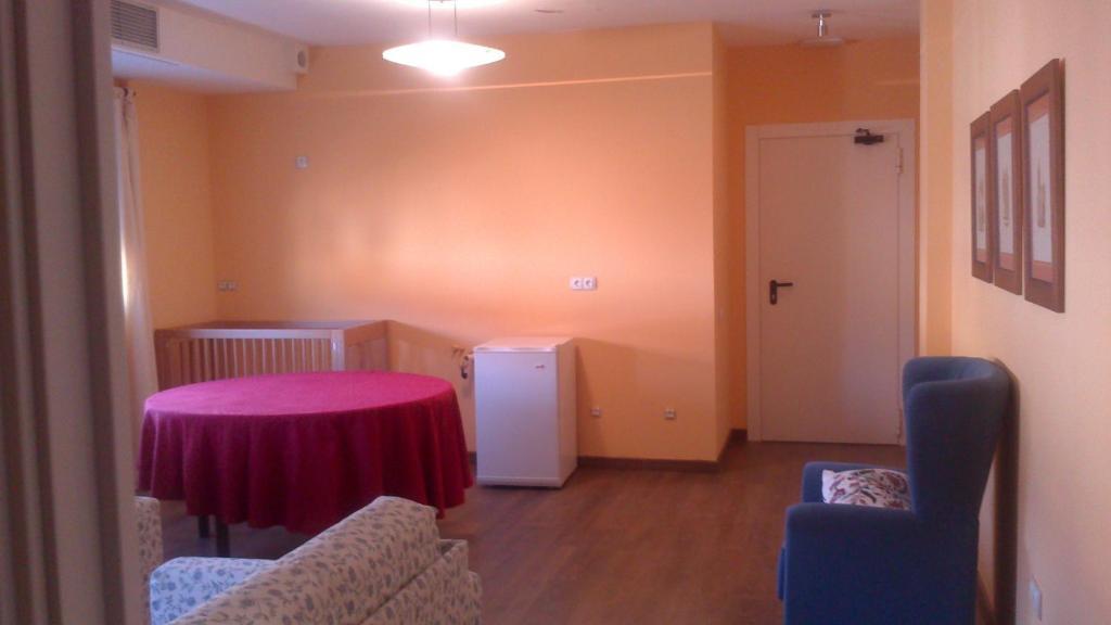 Posada La Casona De Valbuena Valbuena De Duero Ruang foto