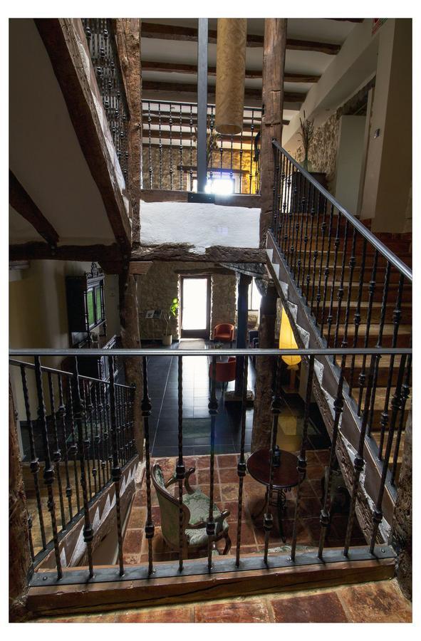 Posada La Casona De Valbuena Valbuena De Duero Bagian luar foto