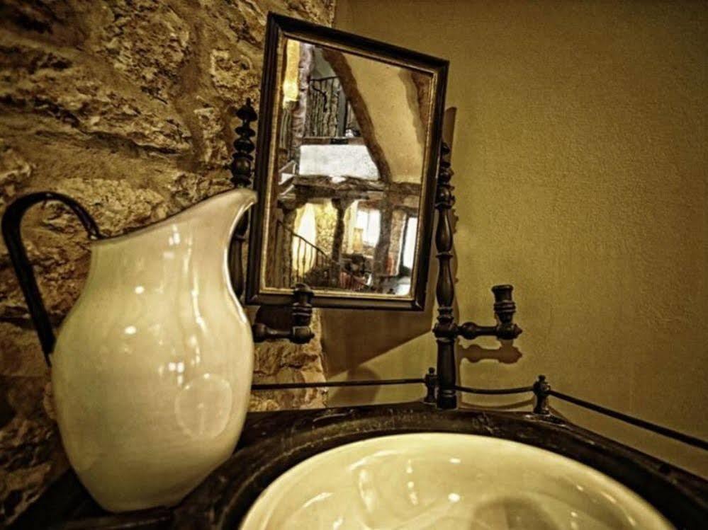 Posada La Casona De Valbuena Valbuena De Duero Bagian luar foto