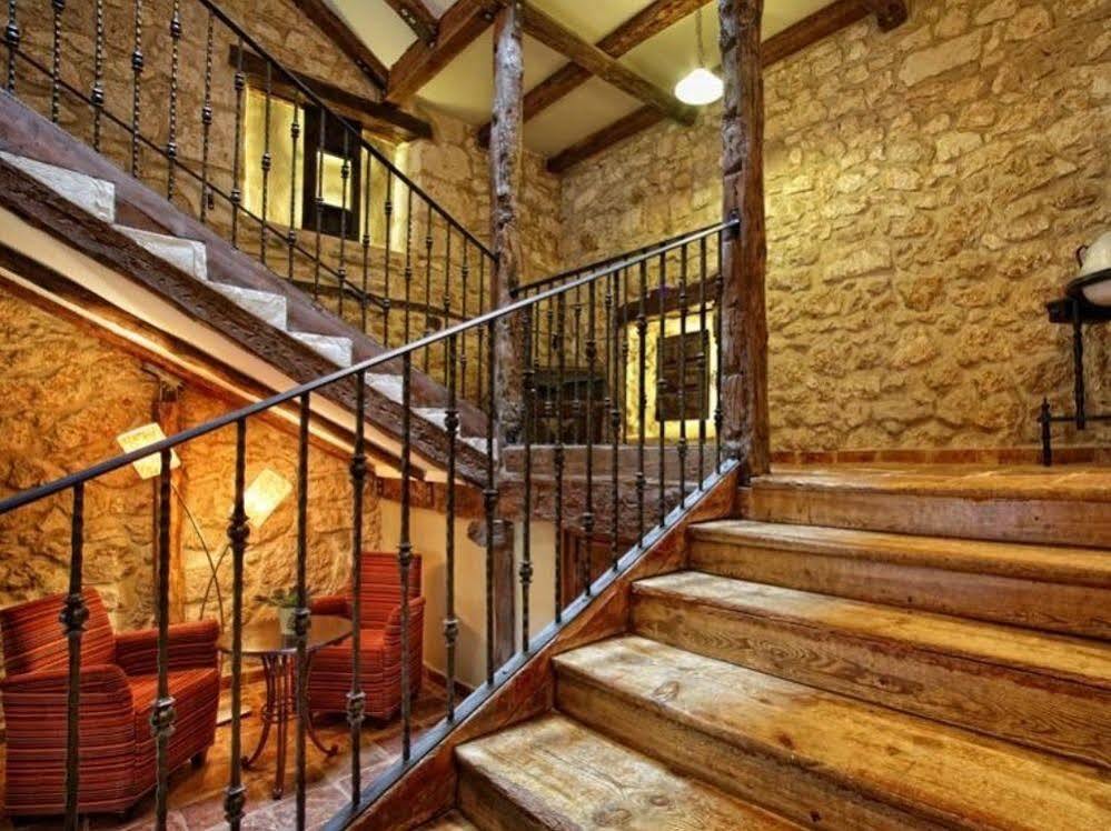 Posada La Casona De Valbuena Valbuena De Duero Bagian luar foto
